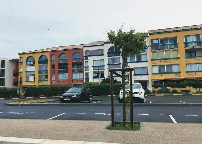 Appartement En Bord D\'Etang
